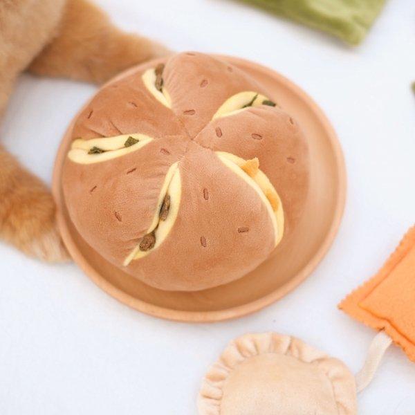 Pups &amp; Bubs CHEESY BREAD Serowa bułeczka zabawka węchowa 