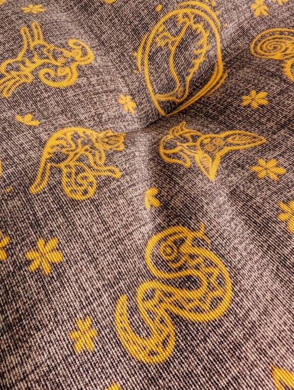 KIWI WALKER Kiwi&amp;Friends Cushions Włoskie i lekkie legowisko dla psa S brazowe