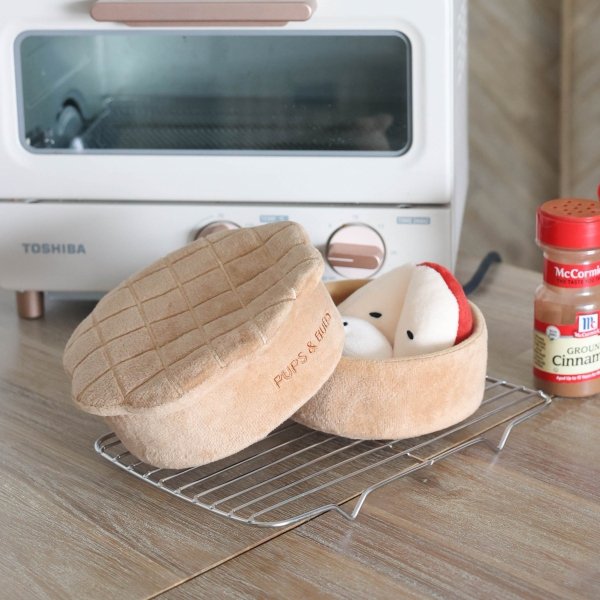 Pups &amp; Bubs APPLE PIE Szarlotka zabawka węchowa 