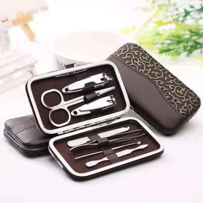 Zestaw do paznokci manicure w etui