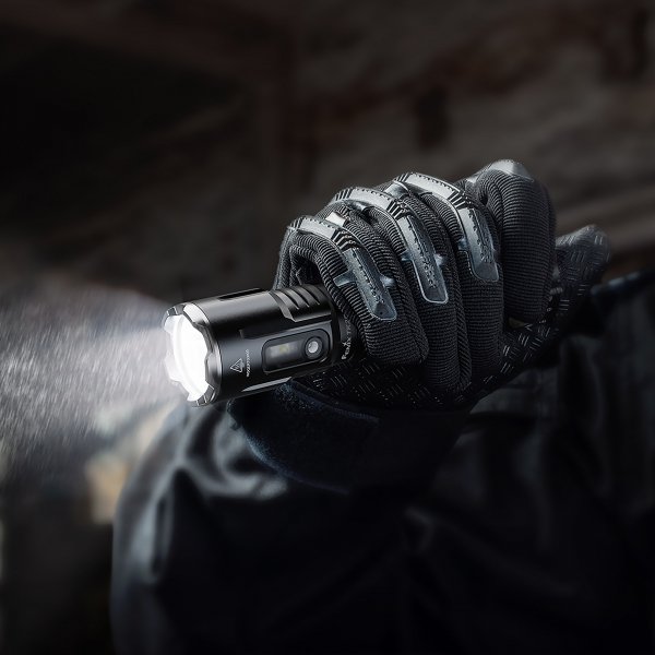 Latarka LED Fenix TK25R