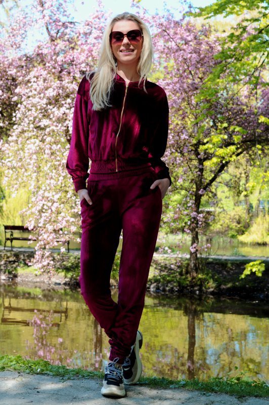 Goldenia Wine Red/Bordowy welurowy komple dresowy zapinany na zamek Merribel rozmiar - M