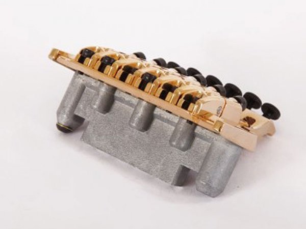 Tremolo dwustronne IBANEZ Edge 3 (GD)