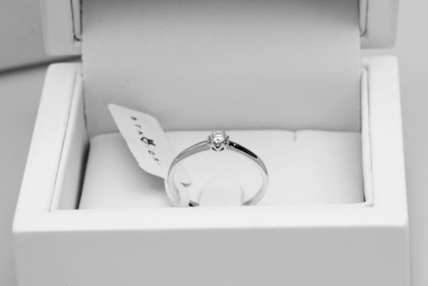Pierścionek Złoto Diament PBD4103