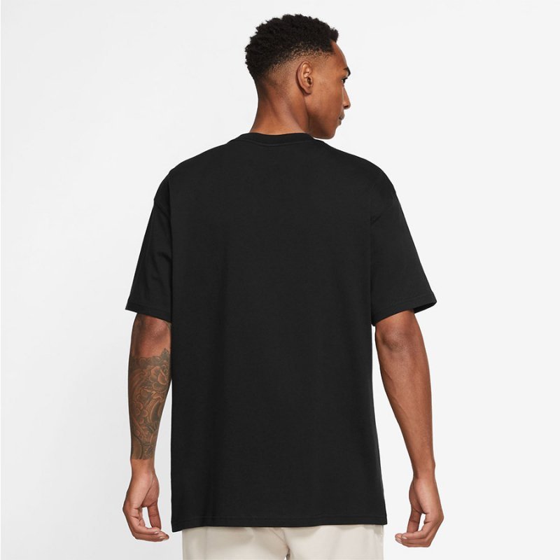 T-Shirt Nike  Sportswear FD1296-010 czarny XL