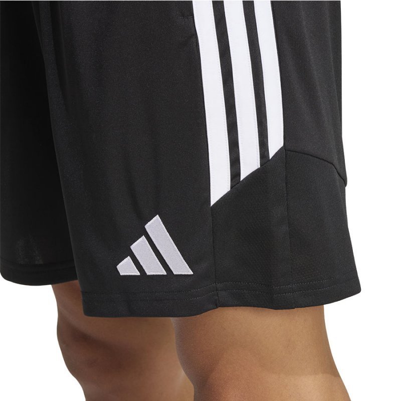Spodenki adidas TIRO 26 Training Short JY9719 czarny M