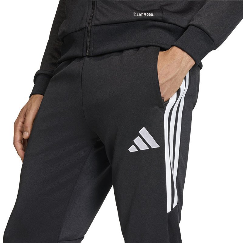 Spodnie adidas TIRO 26 3/4 Pants KA6342 czarny XL