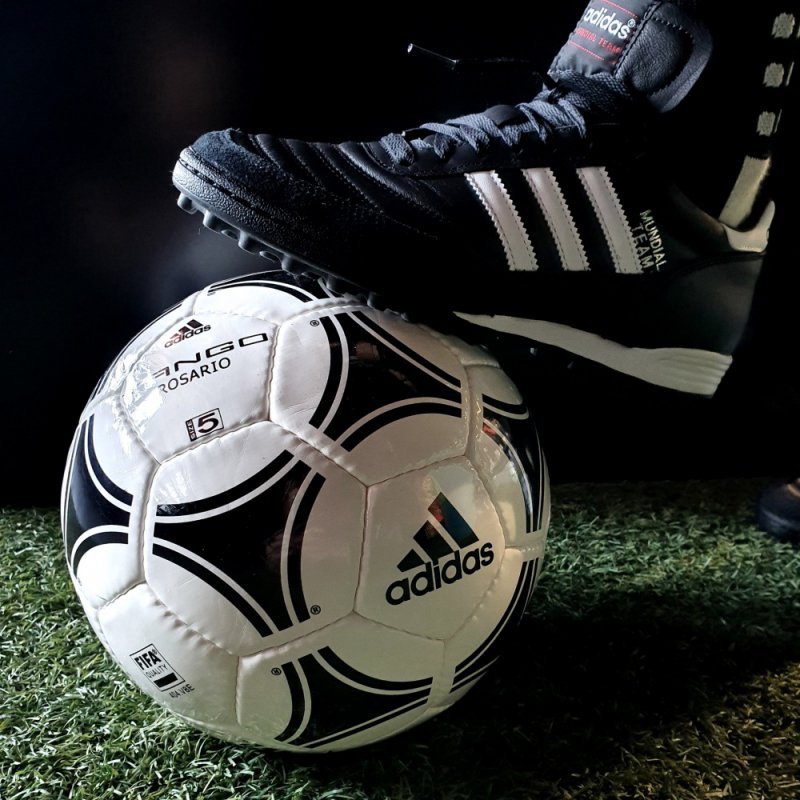 Buty adidas Mundial Team  019228 czarny 48 2/3