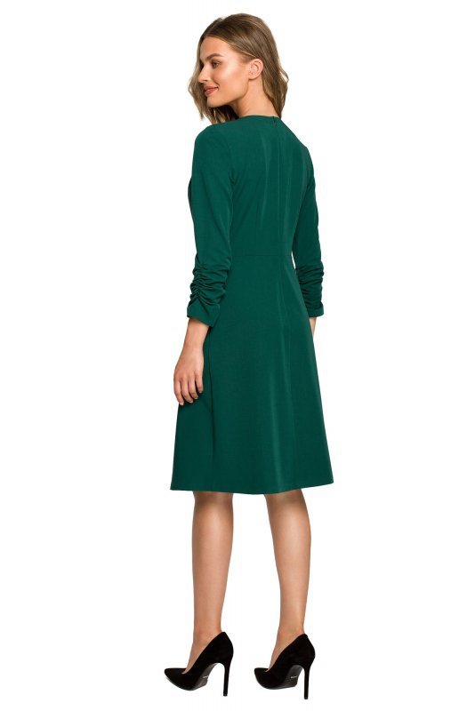 Stylove S325 Sukienka z wiązaniem w dekolcie - zielona