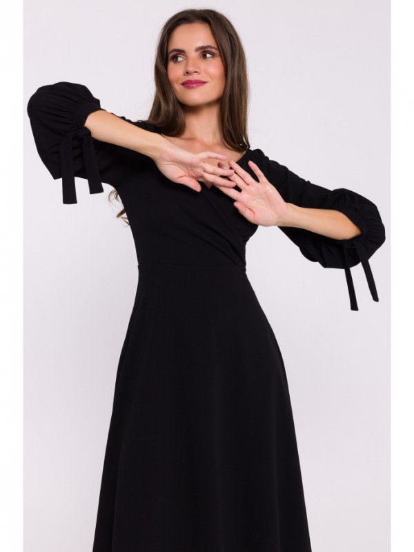 Stylove S383 Sukienka rozkloszowana z wiązanymi rękawami - czarna