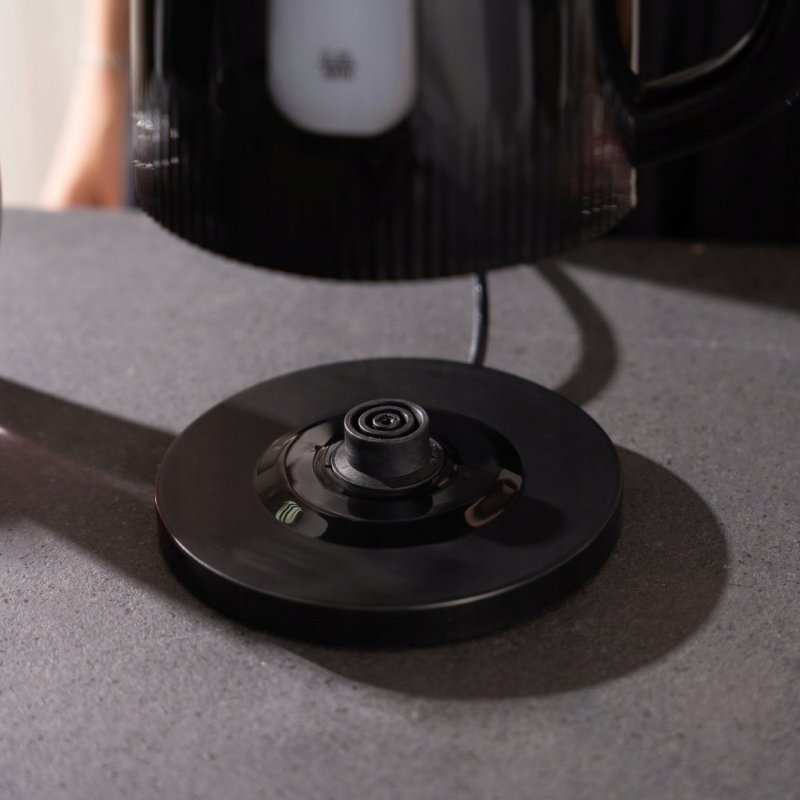 Philips Czajnik elektryczny HD9318/20 2200 W 1,7 l czarny filtr antyosadowy