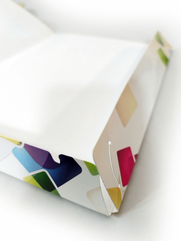 teczka Eko / Kraft, druk pełnokolorowy jednostronny 4+0, papier ekologiczny Materica Kraft 250 g lub Krafliner 300 g 250 sztuk
