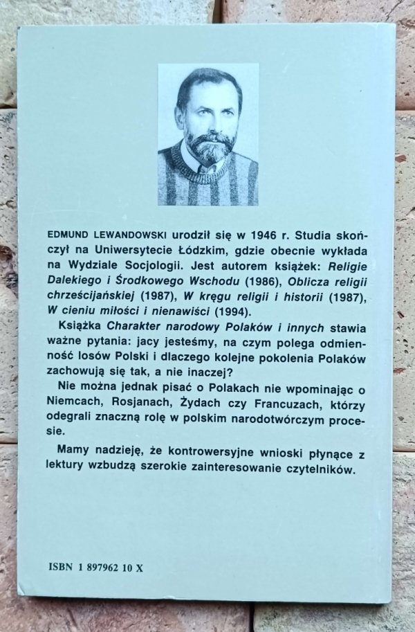 Edmund Lewandowski - Charakter narodowy Polaków i innych