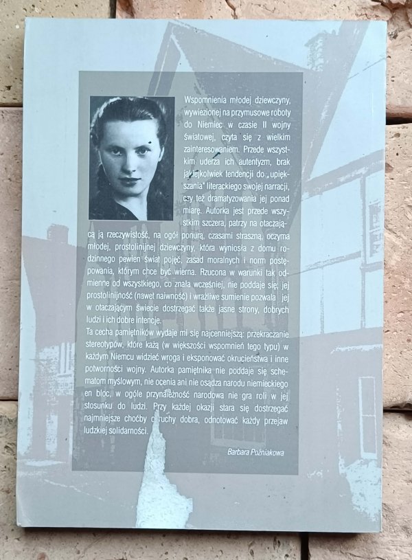 Krystyna Vetulani Belfoure - W małym niemieckim miasteczku