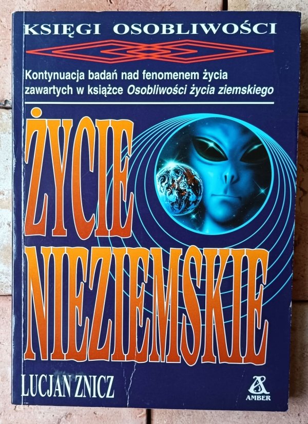Lucjan Znicz Życie nieziemskie - okładka