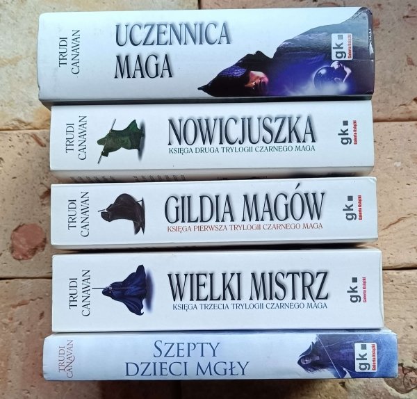 Trudi Canavan x5 Trylogia Czarnego Maga + Prequel + Opowiadania - okładka