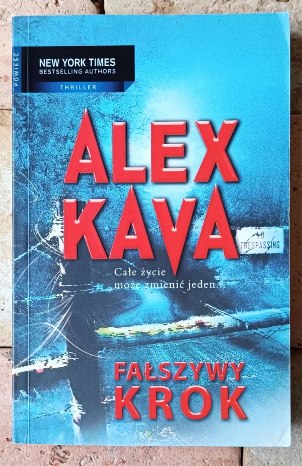 Alex Kava Fałszywy krok - okładka