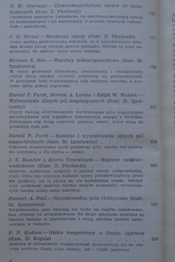 praca zbiorowa • W laboratoriach fizyków