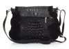 Kožené kabelka listonoška Genuine Leather černá 424