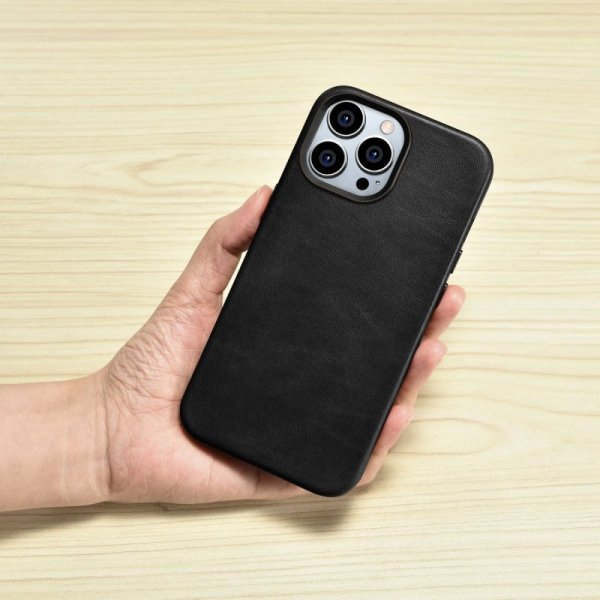 iCarer Oil Wax Premium Leather Case skórzane etui iPhone 14 Pro Max magnetyczne z MagSafe czarny (WMI14220704-BK)