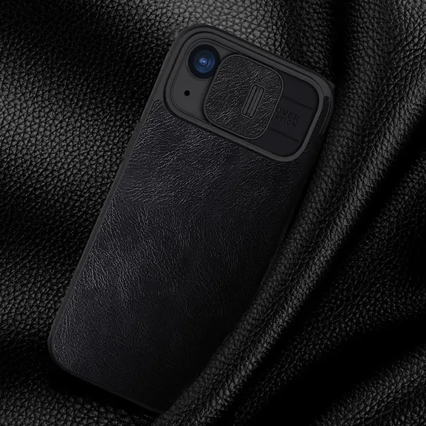 Skórzane etui z klapką osłoną aparatu do iPhone 15 Pro Nillkin Qin Pro Leather - czarne