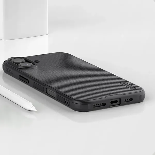 Etui Nillkin Super Frosted Shield Pro na iPhone 16 - czarne