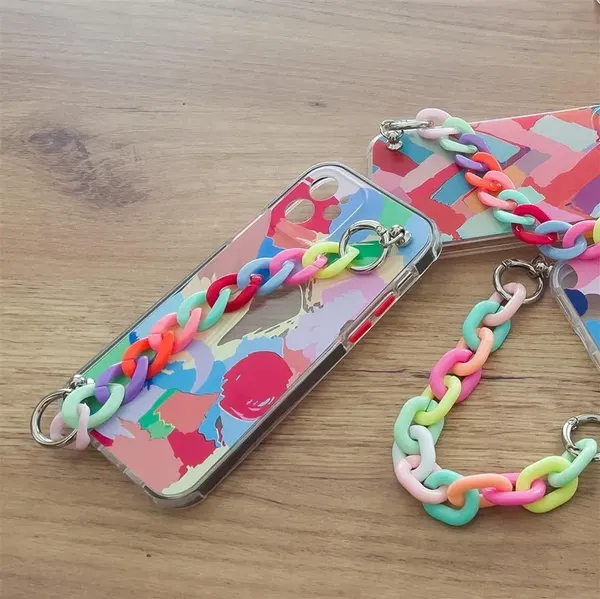 Color Chain Case żelowe elastyczne etui z łańcuchem łańcuszkiem zawieszką do Xiaomi Redmi Note 10 / Redmi Note 10S wielokolorowy