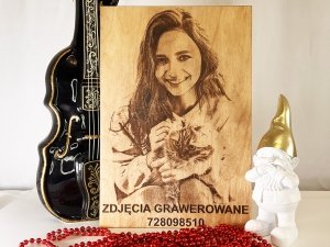 Zdjęcie grawerowane na drewnie 