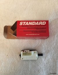 Brake Light Switch for Jeep Cherokee (Liberty) KJ & KK 2002-2012 ESS/KJ/016A 