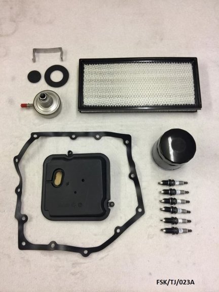 Small IRIDIUM Service KIT for Jeep Wrangler TJ 4.0L 2003-2004 FSK/TJ/023A