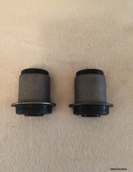 Tuleje wahacza przedniego górnego (2 szt.) Jeep Liberty 2002-2012 Dodge Nitro 2007-2011 