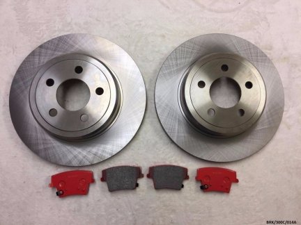 2x Rear Brake Disc & Ceramic Pads for Chrysler 300C 2005-2016 SOLID BRK/300C/014
