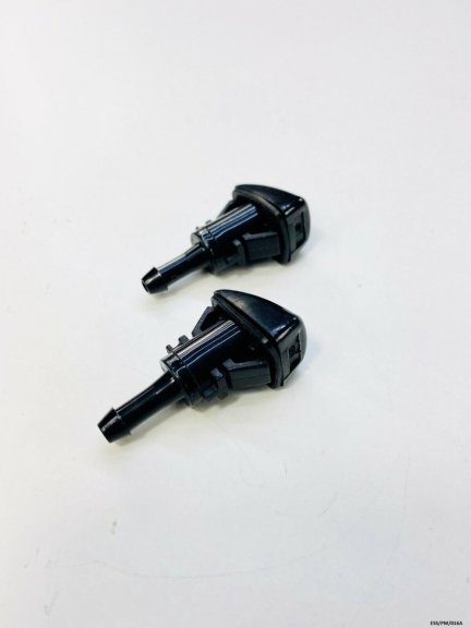2 x Windscreen Washer Nozzle for Dodge Caliber PM 2007-2012 ESS/PM/016A