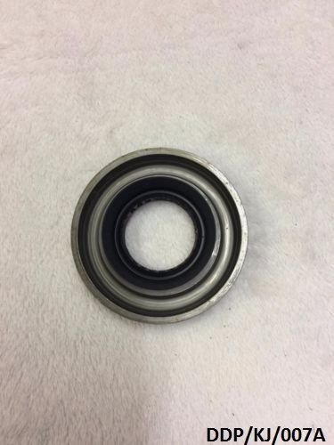 Transfer Case Rear Seal Output Shaft for Jeep Cherokee KJ 2002-2007  DDP/KJ/007A