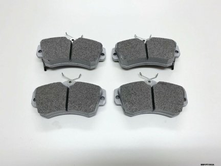 Front Brake Pads SET for Chrysler PT Cruiser 2001-2010 BBP/PT/002A