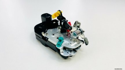 Front Right Door Lock Actuator for Chrysler 300C Charger 2005-2010 ESS/300C/035A