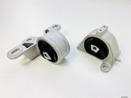 Front & Rear Engine Mount for Chrysler Grand Voyager 2001-2007 EEP/RG/041A