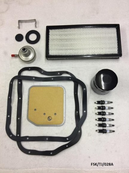 Small IRIDIUM Service KIT for Jeep Wrangler TJ 4.0L 1997-2002 FSK/TJ/028A