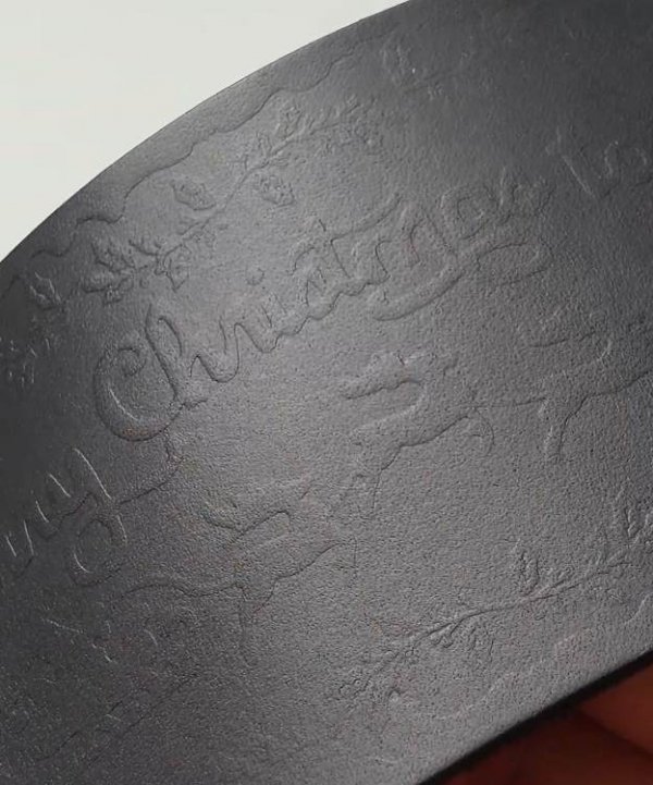 skórzany pas do stroju świętego mikołaja z tłoczeniem