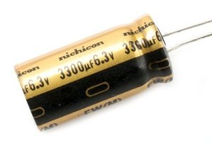 Kondensator Nichicon FW 100uF 25V