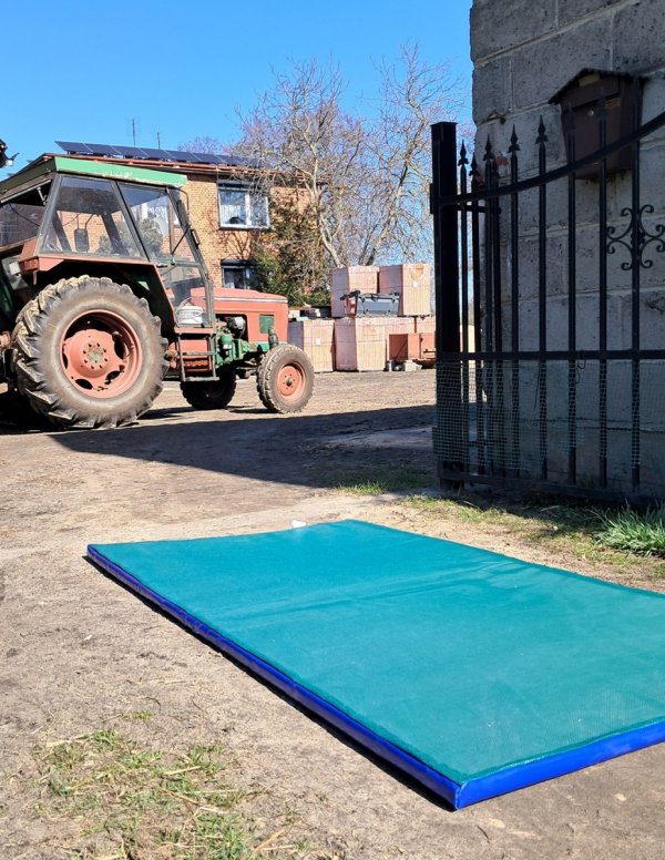 Mata dezynfekcyjna z zamkiem (45x45x4 cm)