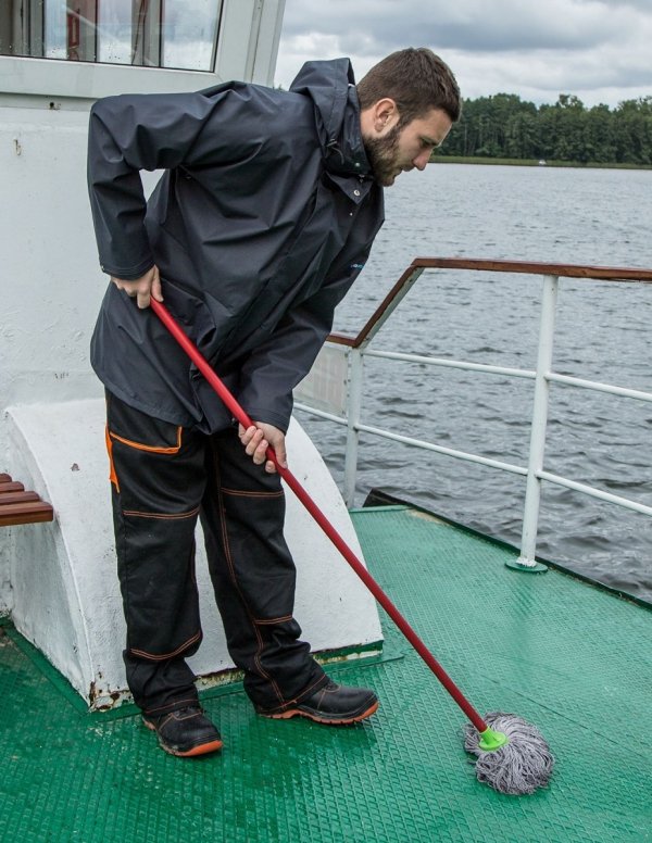 Kurtka zapinana na zamek 