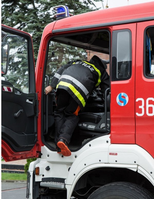 WATERPROOF JACKET FOR FIREFIGHTERS 071