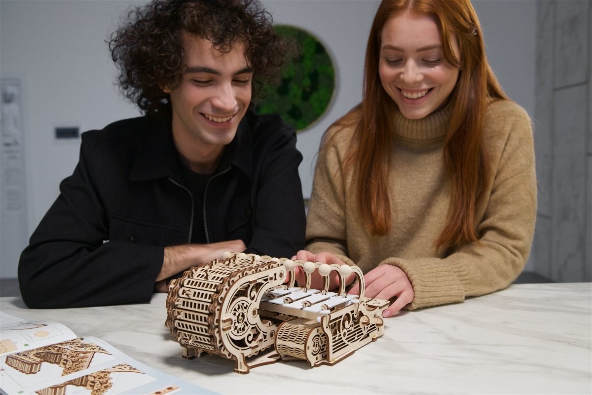 Puzzle 3D Drewniane Mechaniczna Celesta uGEARS