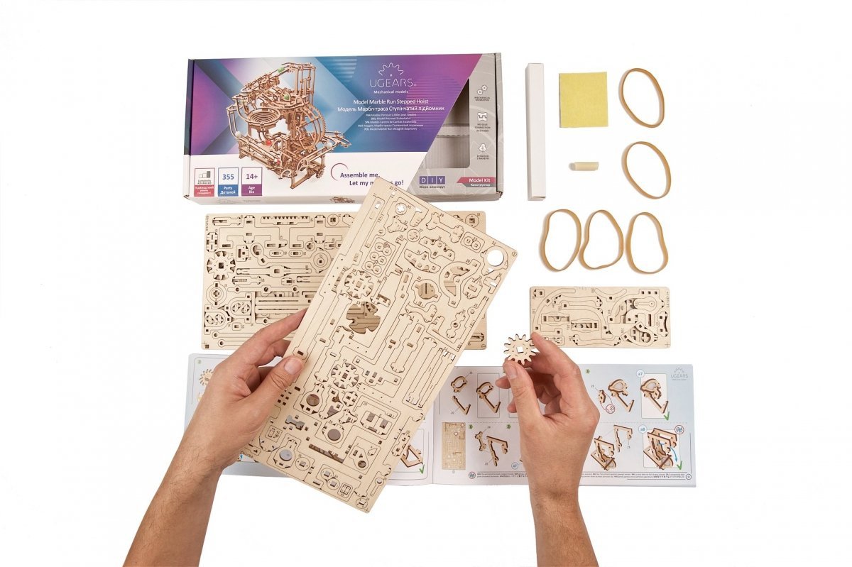 Puzzle 3D Drewniane Marble Run Wciągnik Stopniowy uGEARS