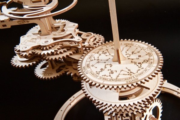 Puzzle 3D Drewniane Mechaniczne Tellurium uGEARS