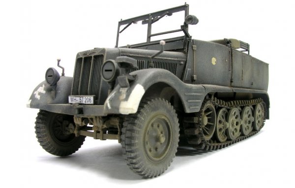 AFV Club AF35040 Sdkfz 11 3 Ton 1/35