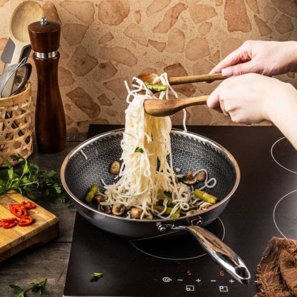 PATELNIA STALOWA WOK 28cm Z POWŁOKĄ PLASTER MIODU KLAUSEBRG KB-9024