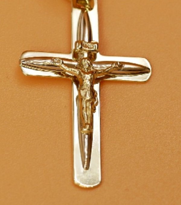 Krzyż z wizerunkiem Jezusa finezja  złoto 585 komunia
