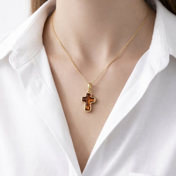 Zawieszka krzyż z bursztynem srebro 925